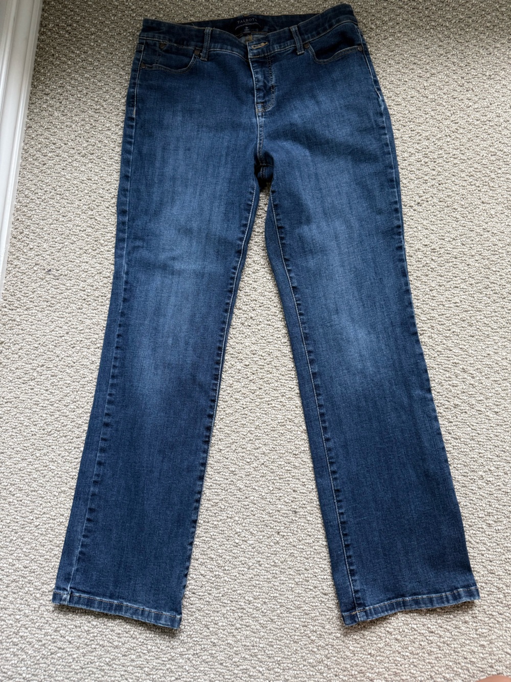 Talbots Petite 8P Barely Bootcut Jeans Medium Blue Wash Classic Stretch Denim